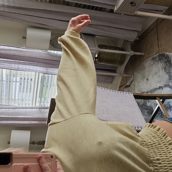 Urban Romantics - Picture 2 of 7